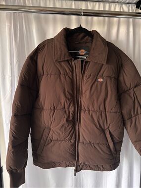 Dickies Men's Brown Quilted Puffer Jacket with Corduroy Collar